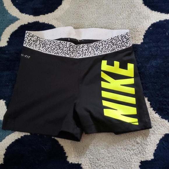 Nike Pants - Nike pro shorts